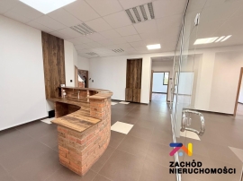 Atrakcyjny lokal ścisłe centrum